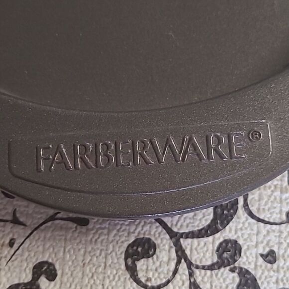 Farberware Pan - Picture 2 of 3